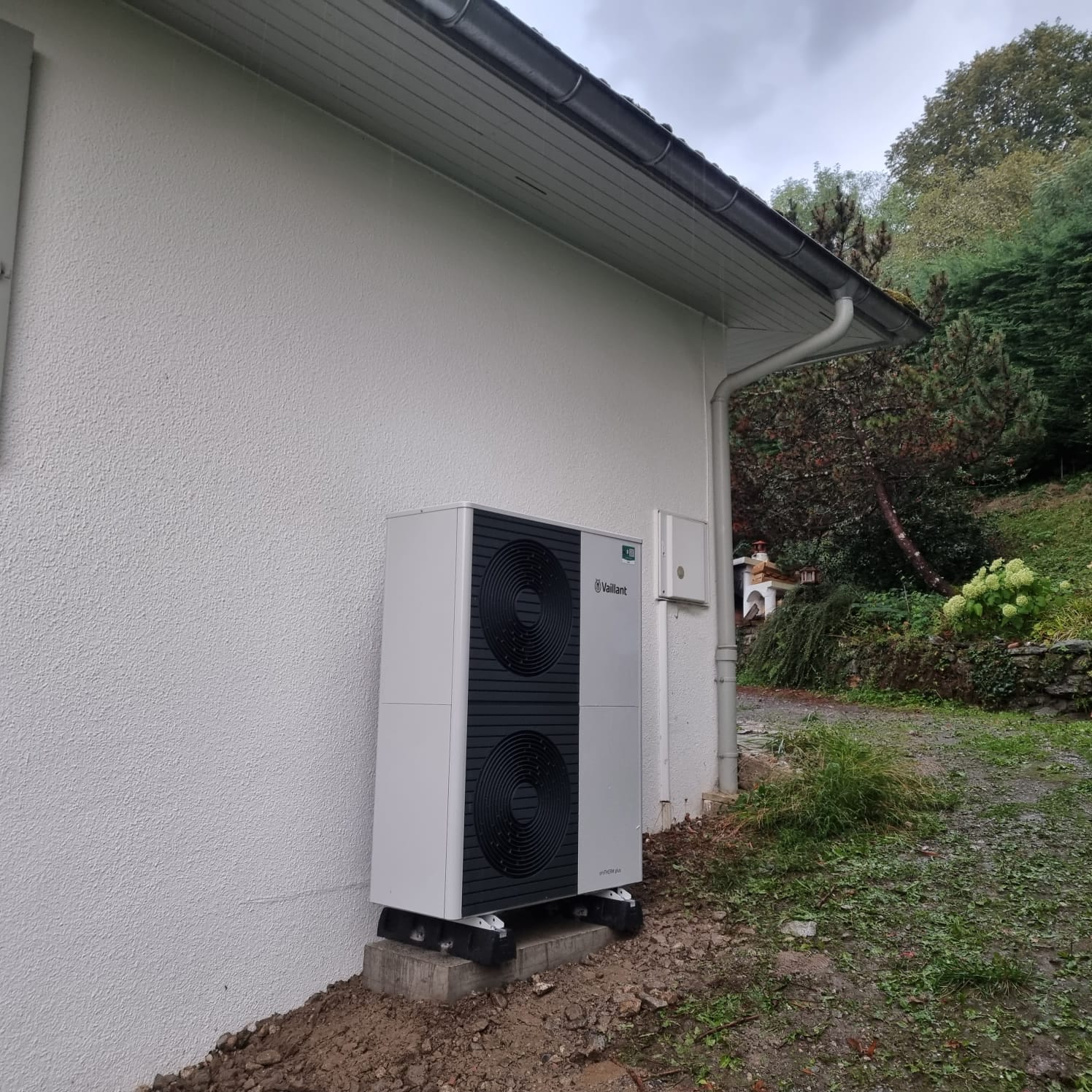 Pompe à chaleur installée par AMILIA Énergies à Morrens